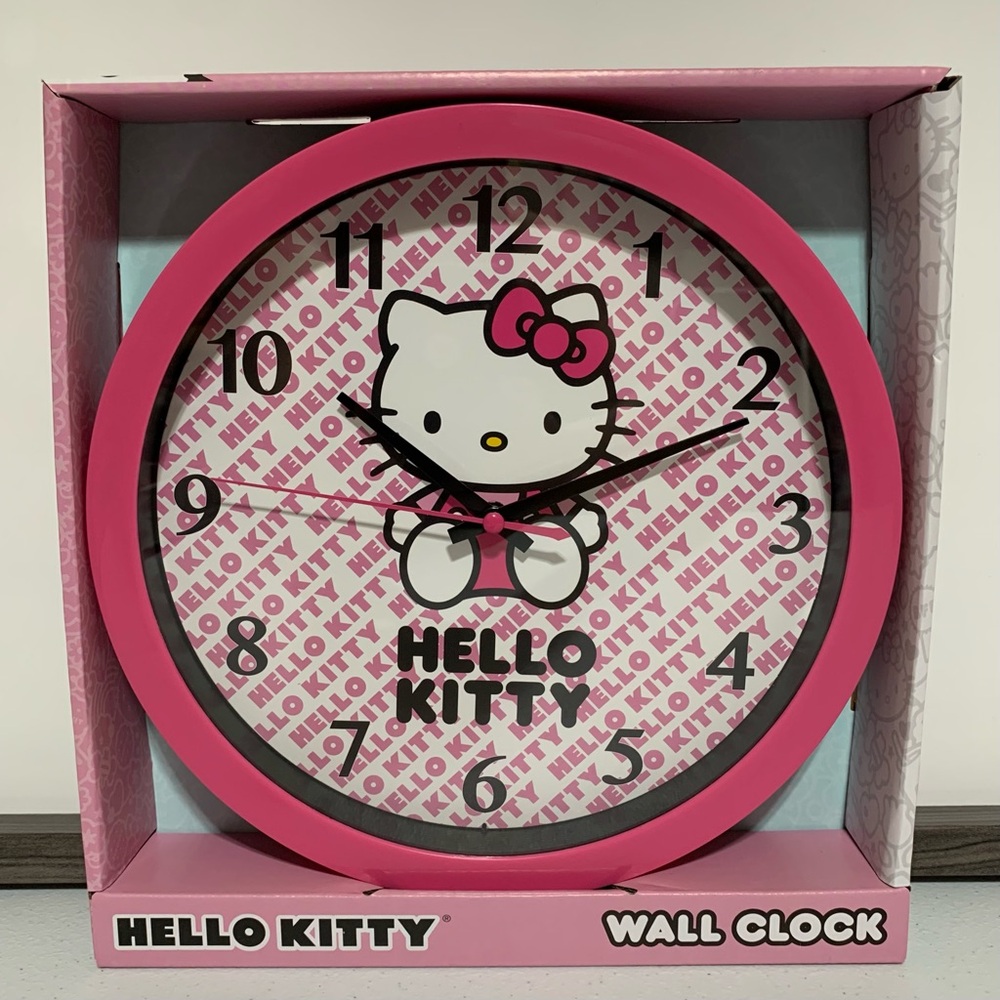 Hello Kitty by Sanrio Analog Wall Clock-New in Box